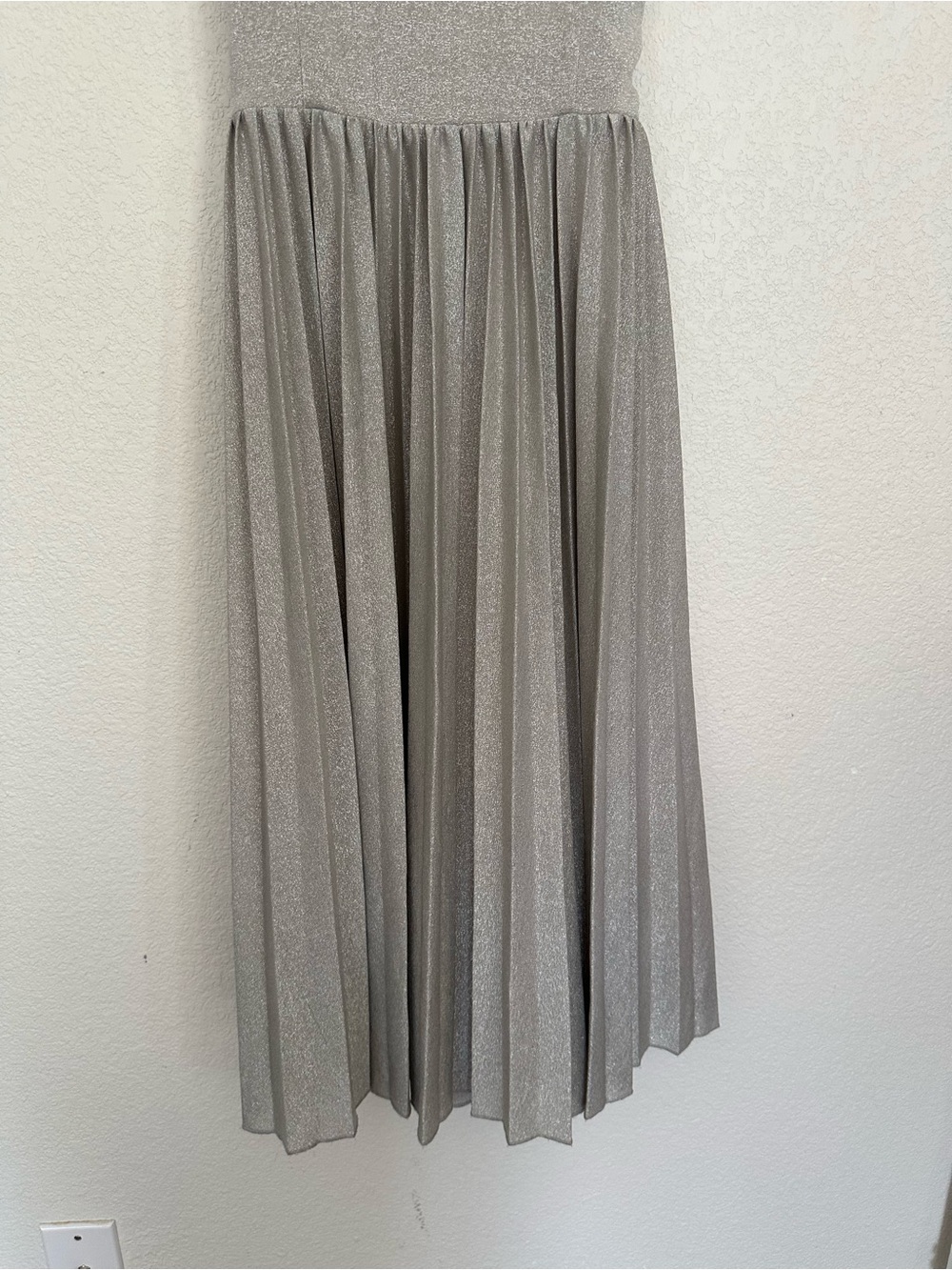 Anthropologie Elevenses Lunar Pleated Midi Dress Shimmering Champagne Size 6 EUC - Picture 5 of 13